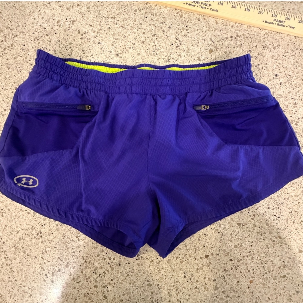 Under Armour‎ Mini Running Shorts Women M Purple Zipper Pockets Athletic Sporty